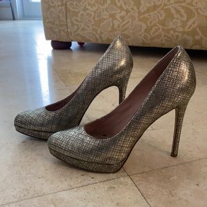 Elegant Enzo Angiolini Pumps